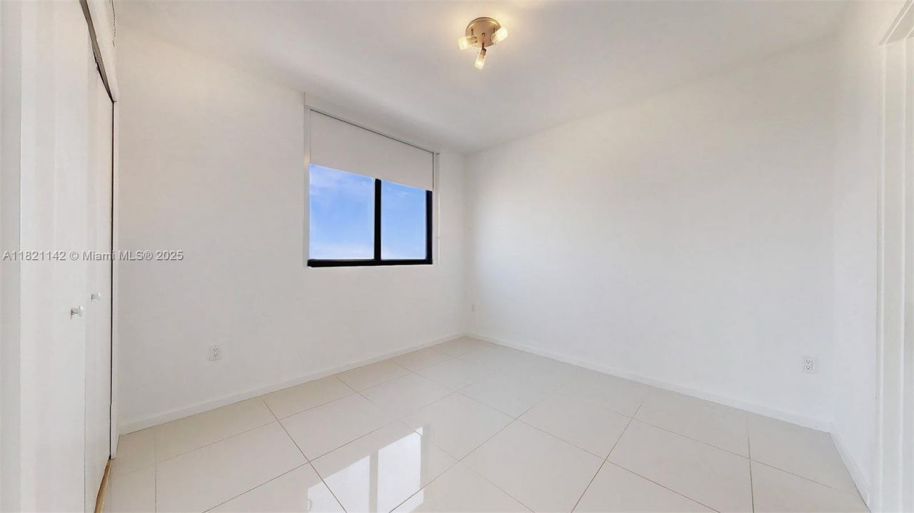 5300 NW 85th Ave, Unit 1701, Doral, FL 33166 Photo