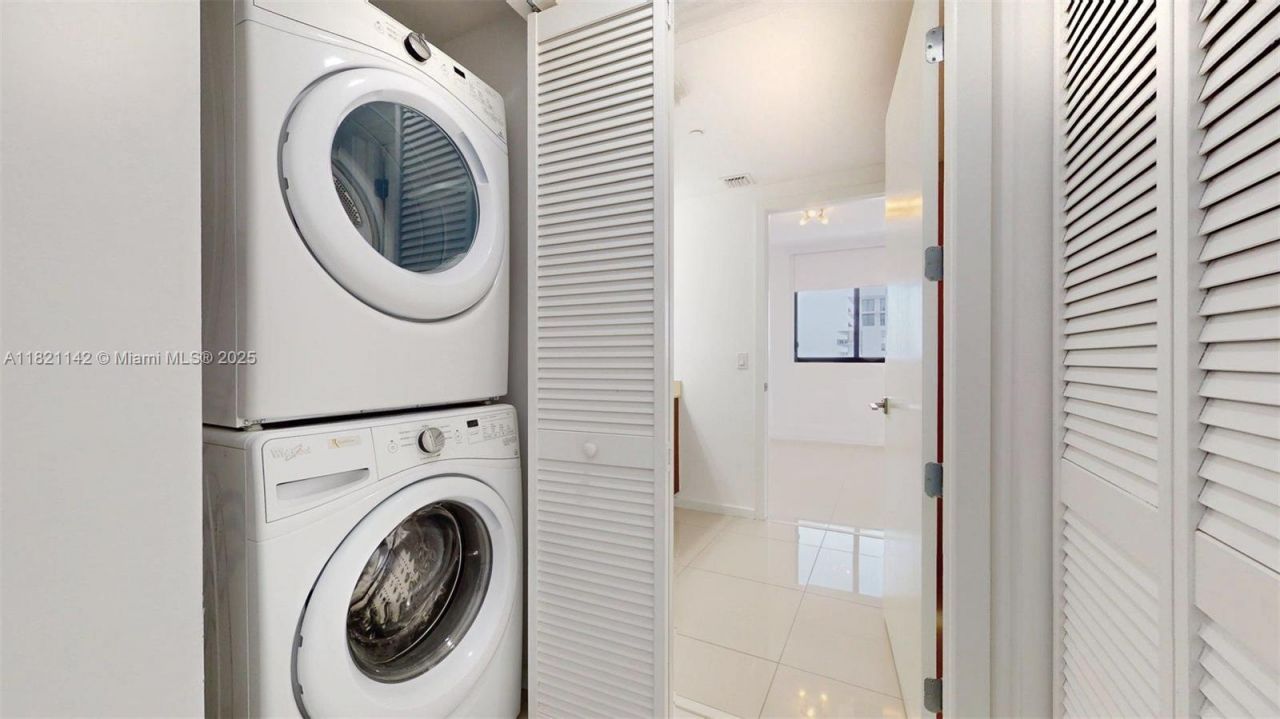 5300 NW 85th Ave, Unit 1701, Doral, FL 33166 Photo