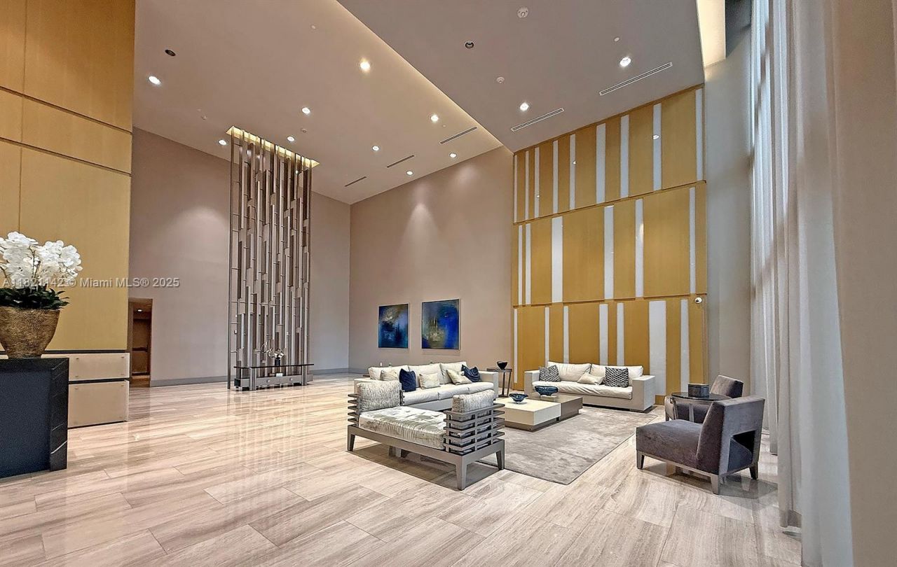 5300 NW 85th Ave, Unit 1701, Doral, FL 33166 Photo