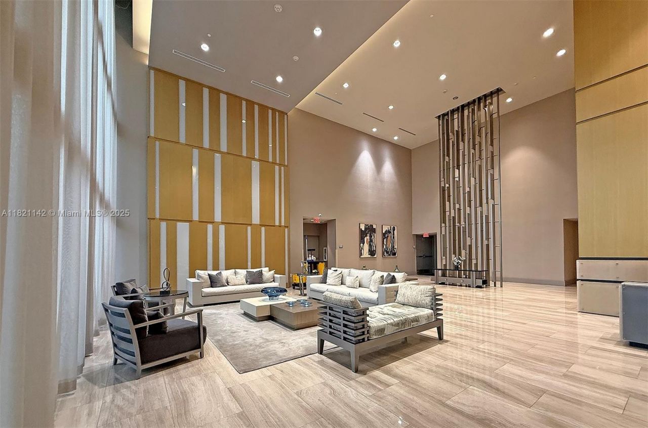 5300 NW 85th Ave, Unit 1701, Doral, FL 33166 Photo