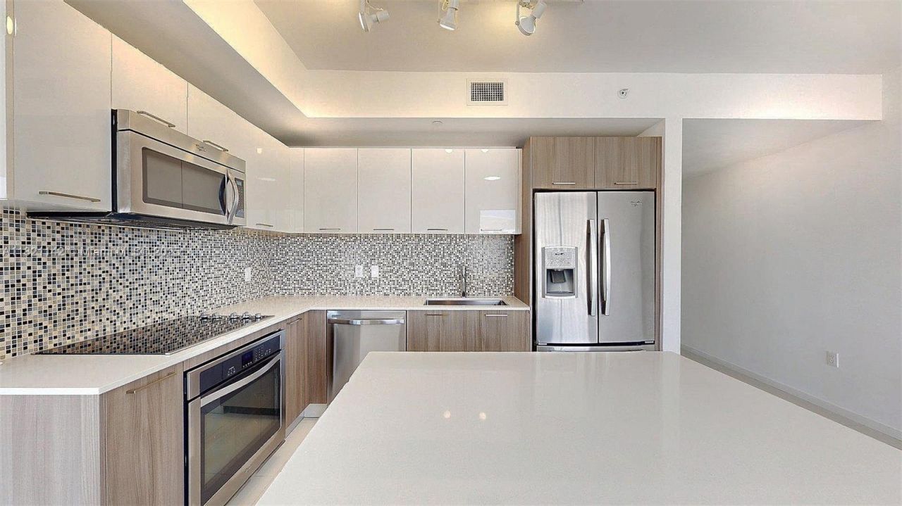 5300 NW 85th Ave, Unit 1701, Doral, FL 33166 Photo