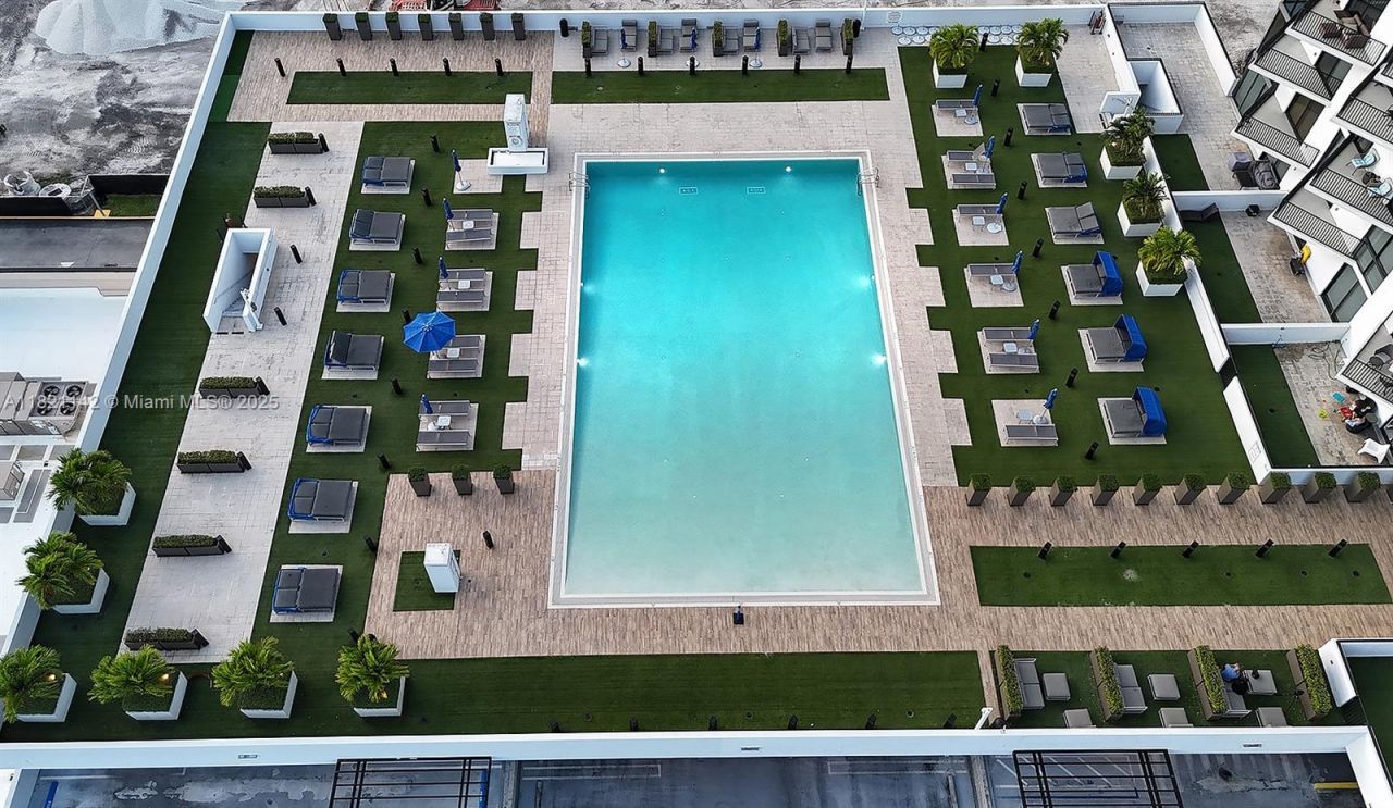 5300 NW 85th Ave, Unit 1701, Doral, FL 33166 Photo