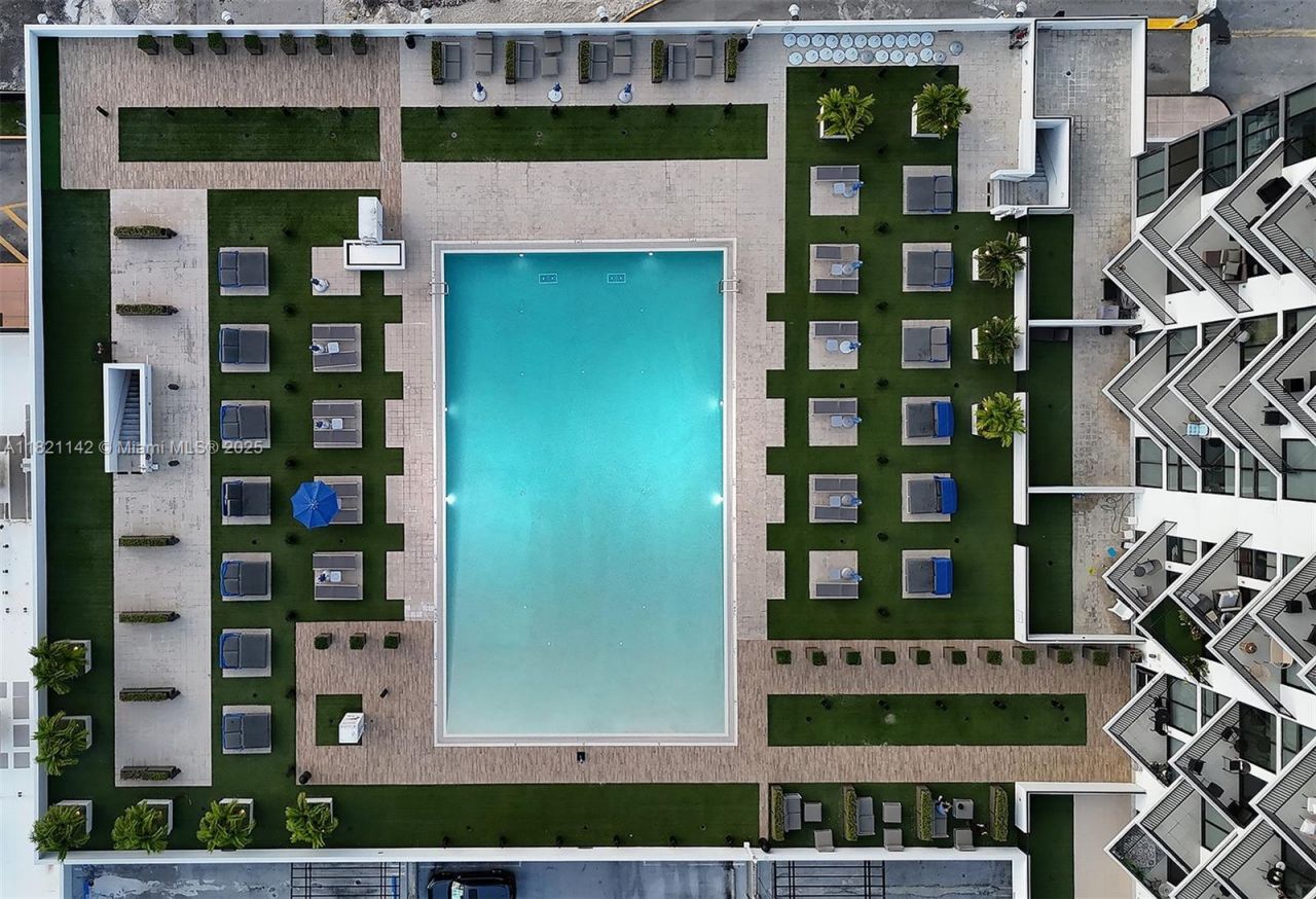 5300 NW 85th Ave, Unit 1701, Doral, FL 33166 Photo