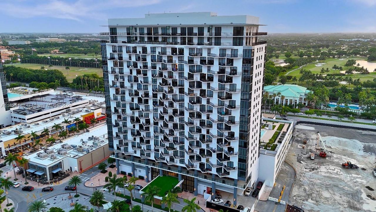 5300 NW 85th Ave, Unit 1701, Doral, FL 33166 Photo