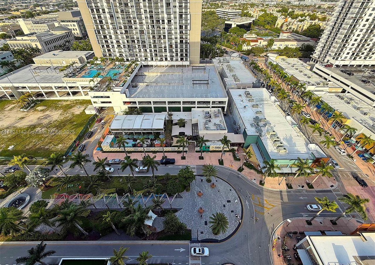 5300 NW 85th Ave, Unit 1701, Doral, FL 33166 Photo