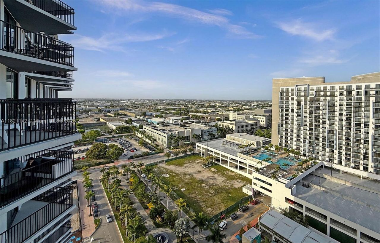 5300 NW 85th Ave, Unit 1701, Doral, FL 33166 Photo