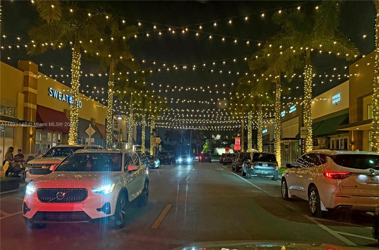 5300 NW 85th Ave, Unit 1701, Doral, FL 33166 Photo