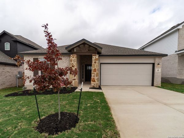 182 Ednie Ln, Mico, TX 78066