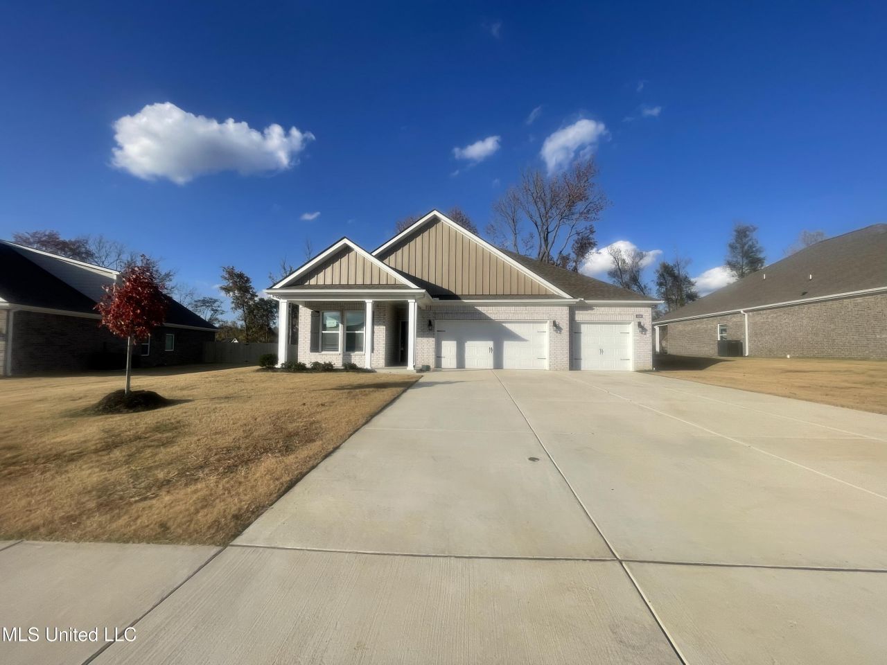 5350 Bunyan Hill Drive Drive, Olive Branch, MS 38654 Main Photo