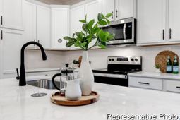 1017 Toland Drive photo 4