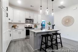 1017 Toland Drive photo 4