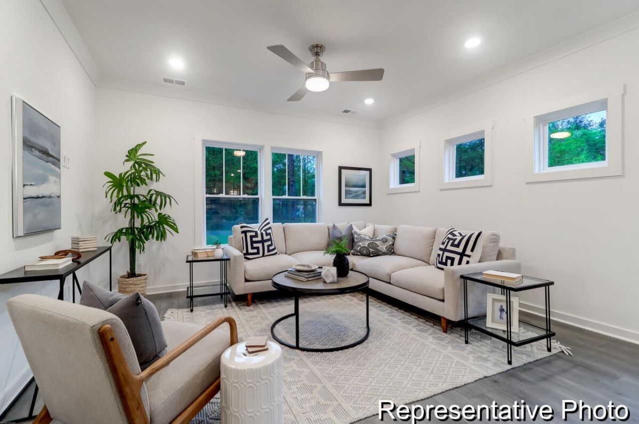 1017 Toland Drive Photo 8