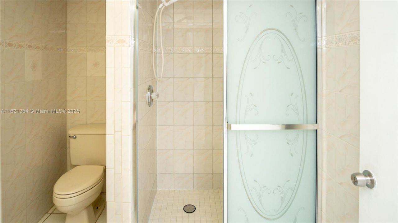 10090 NW 80th Ct, Unit 1245, Hialeah Gardens, FL 33016 Photo