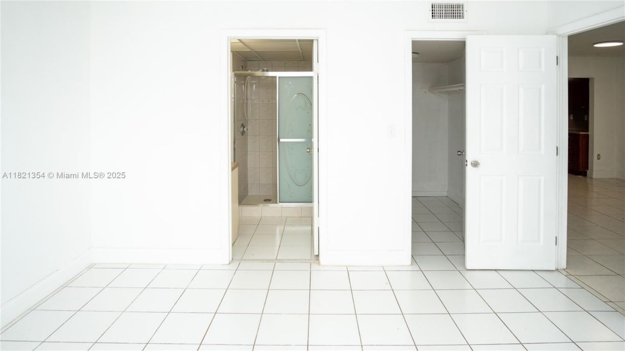 10090 NW 80th Ct, Unit 1245, Hialeah Gardens, FL 33016 Photo