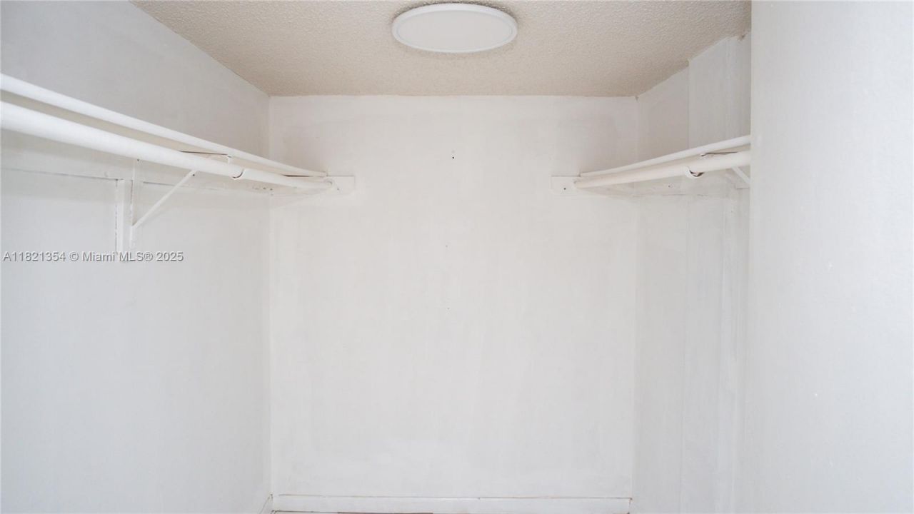 10090 NW 80th Ct, Unit 1245, Hialeah Gardens, FL 33016 Photo