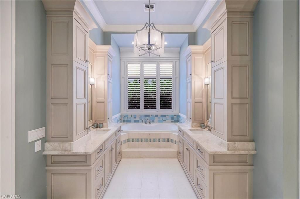 425 Harbour Dr, Naples, FL 34103 Photo