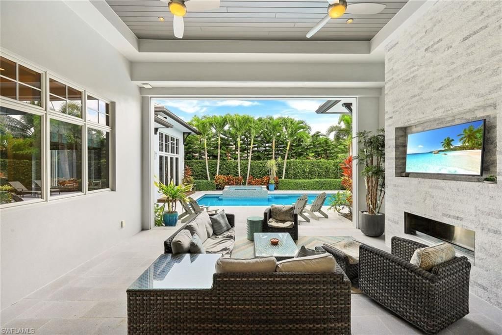425 Harbour Dr, Naples, FL 34103 Photo