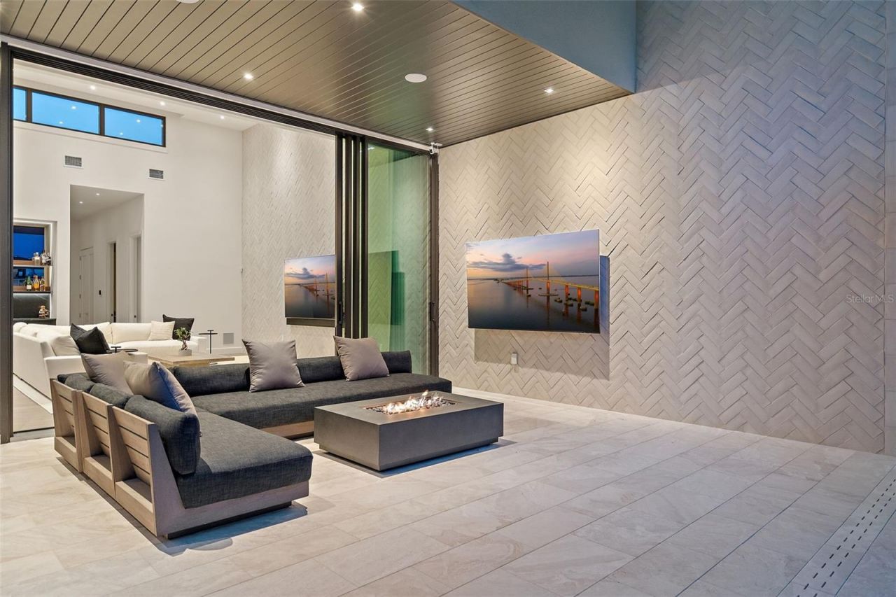 501 Barcelona Drive, Tierra Verde, FL 33715 Photo