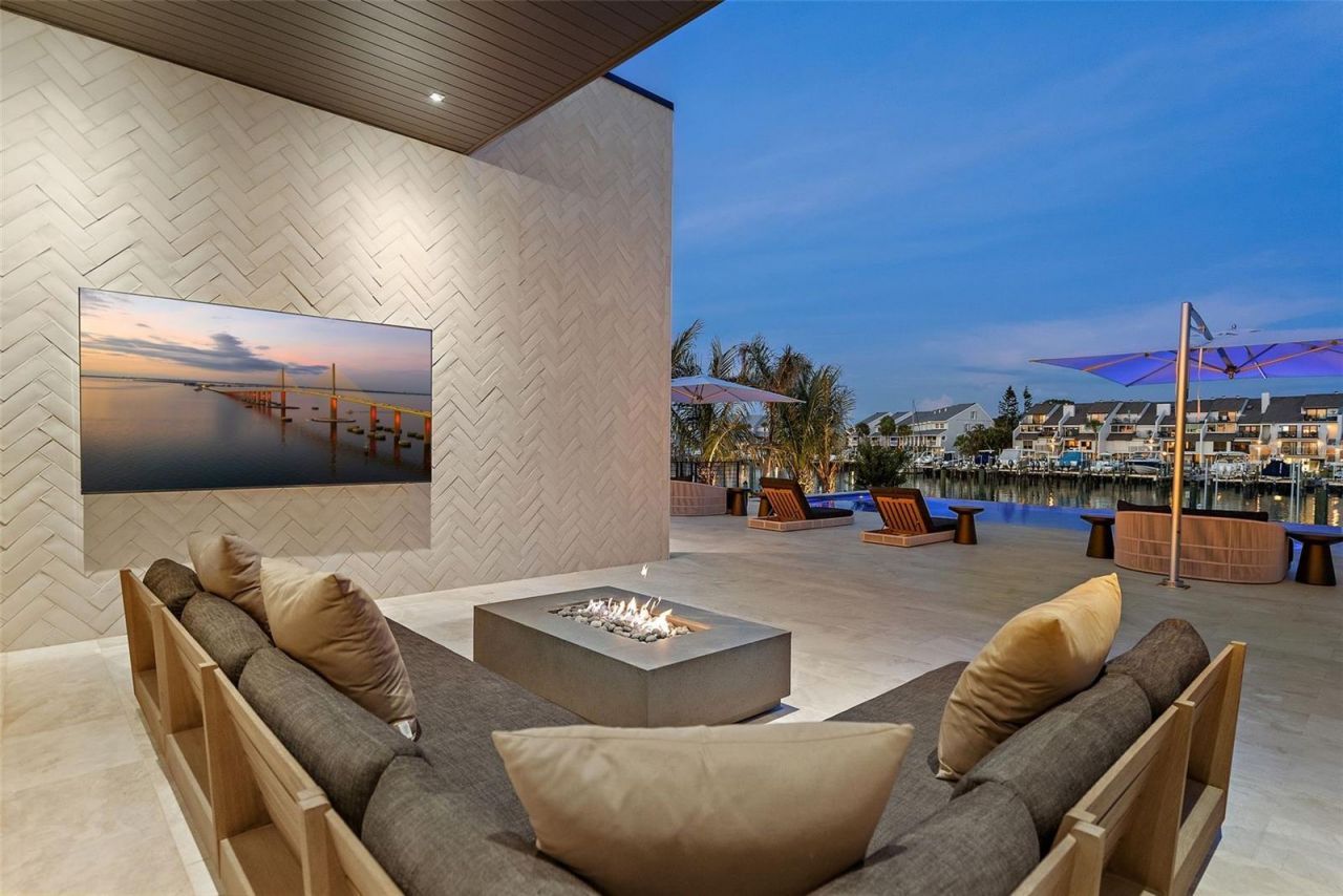 501 Barcelona Drive, Tierra Verde, FL 33715 Photo