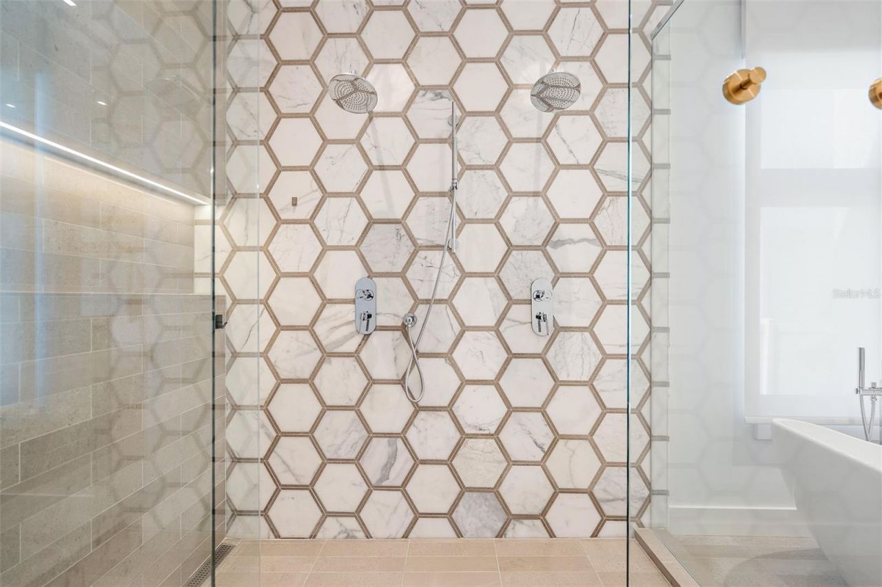 501 Barcelona Drive, Tierra Verde, FL 33715 Photo