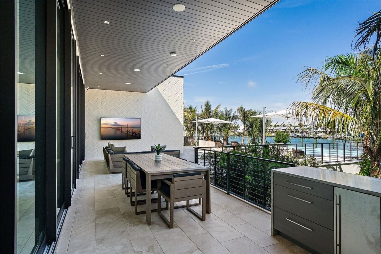 501 Barcelona Drive, Tierra Verde, FL 33715 Photo