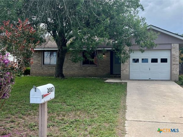2007 Castle Gate Circle, San Marcos, TX 78666