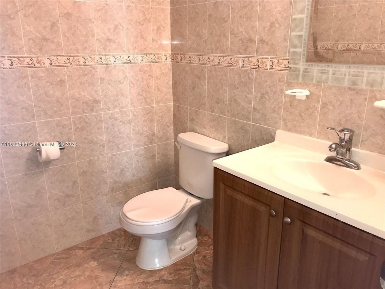 1833 S Ocean Dr, Unit 305, Hallandale Beach, FL 33009 Photo