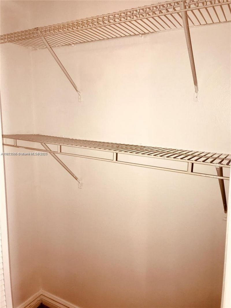 1833 S Ocean Dr, Unit 305, Hallandale Beach, FL 33009 Photo