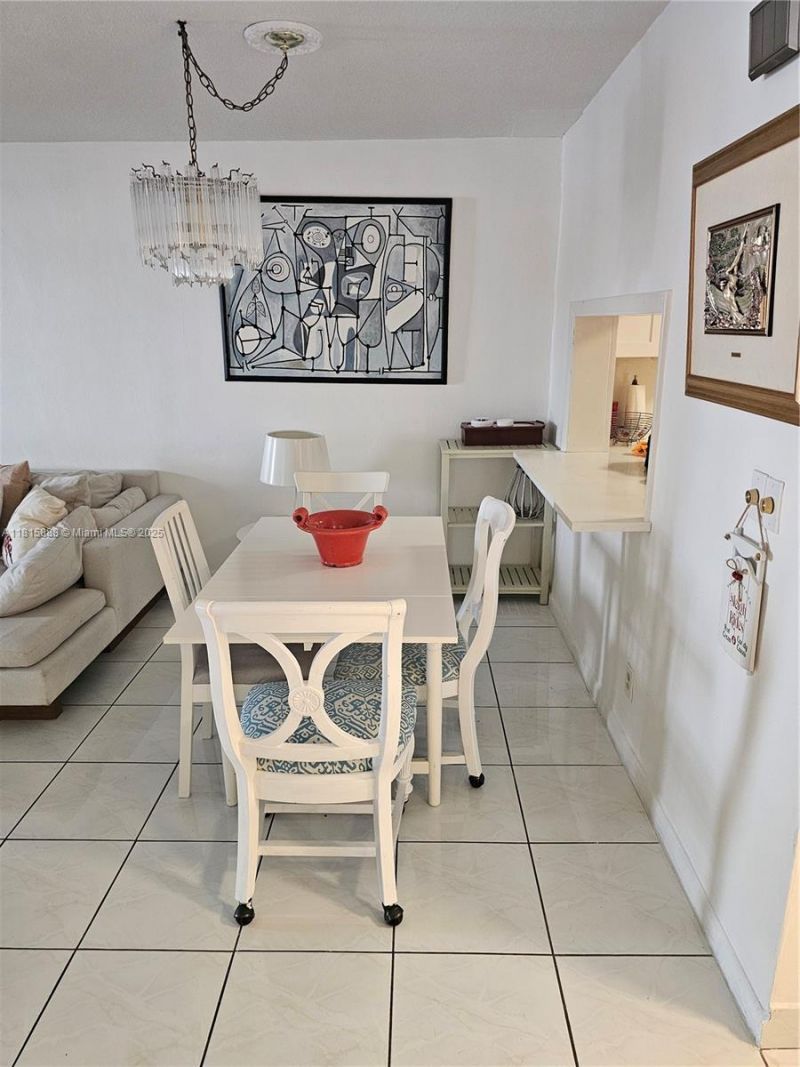 215 SE 3rd Ave, Unit 205A, Hallandale Beach, FL 33009 Photo