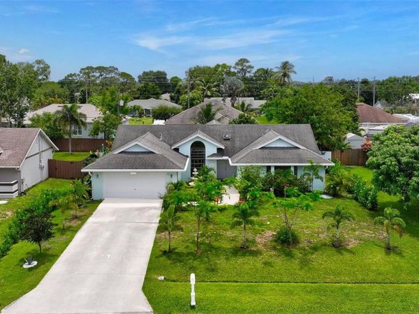 502 SE GUAVA TERRACE, PORT ST LUCIE, FL 34983