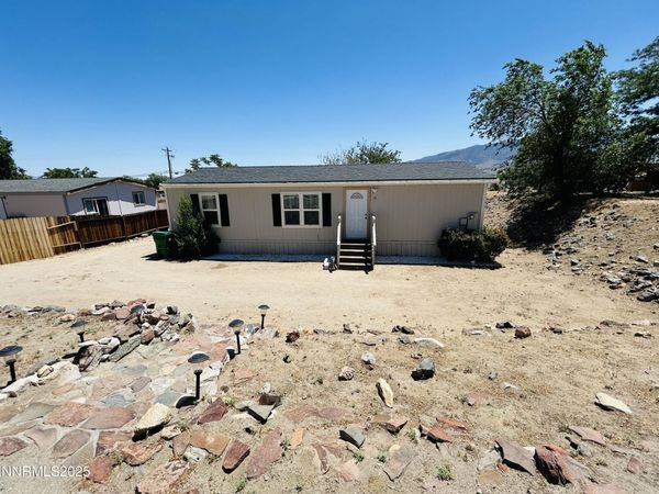 16 Stope Road, Dayton, NV 89403