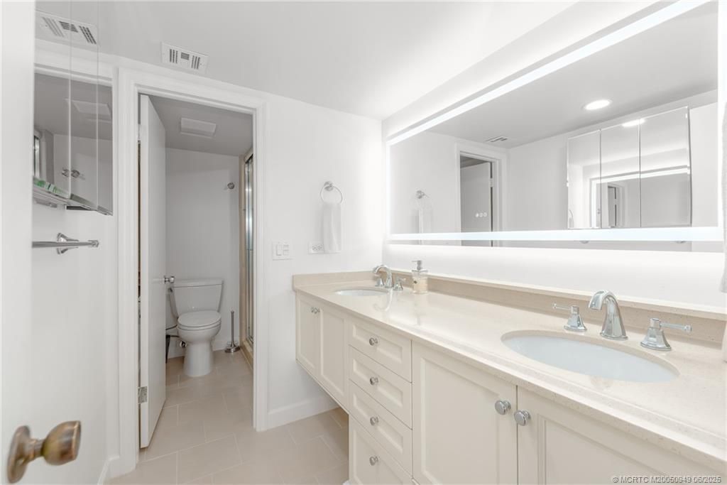 3901 SE Saint Lucie Boulevard, Unit 44, Stuart, FL 34997 Photo
