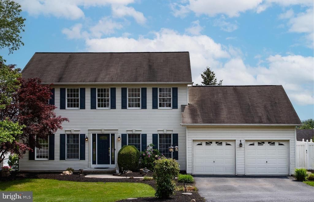 2125 Chatham Way, Harrisburg, PA 17110 Main Photo