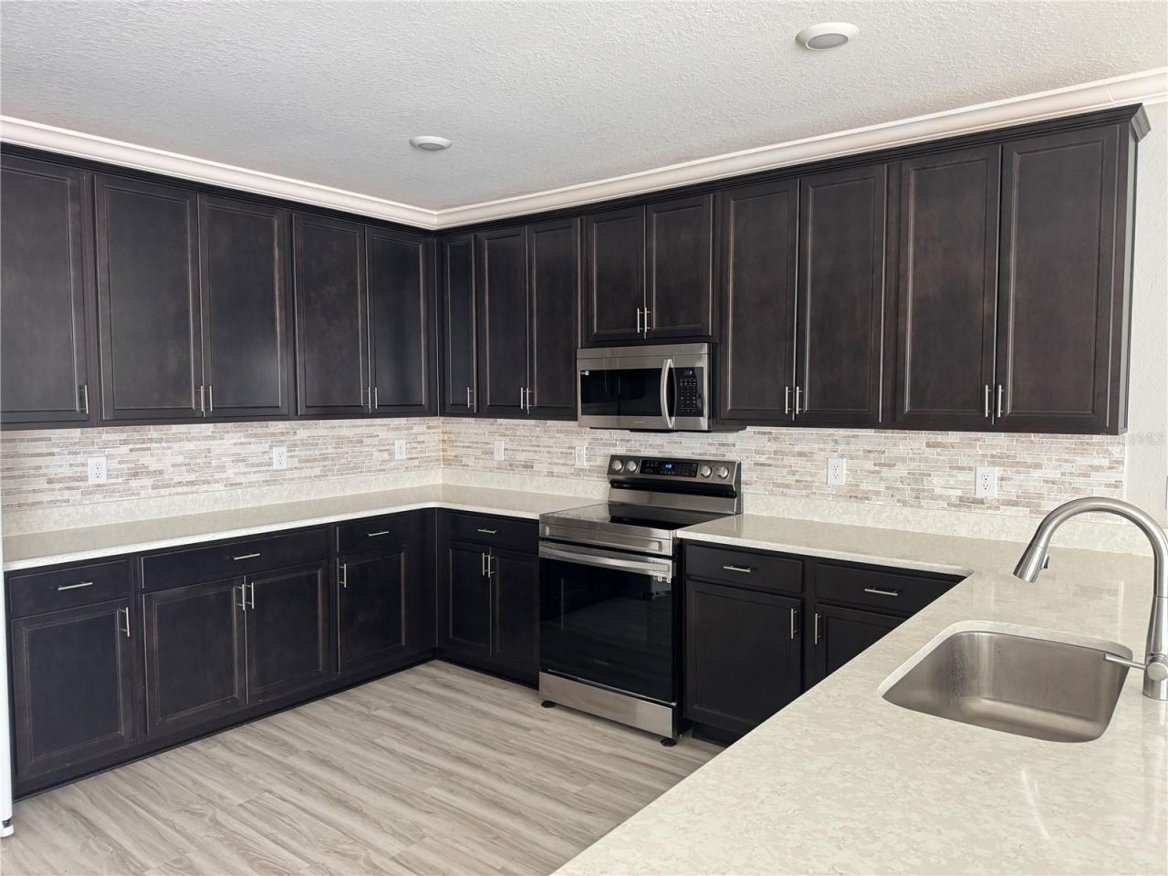 1016 Cascade Drive, Davenport, FL 33837 Photo