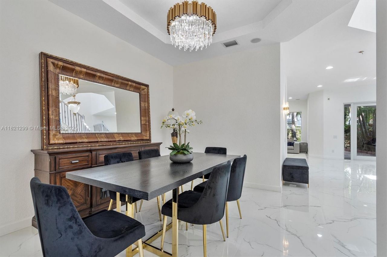 1382 Harbor Vw W, Hollywood, FL 33019 Photo