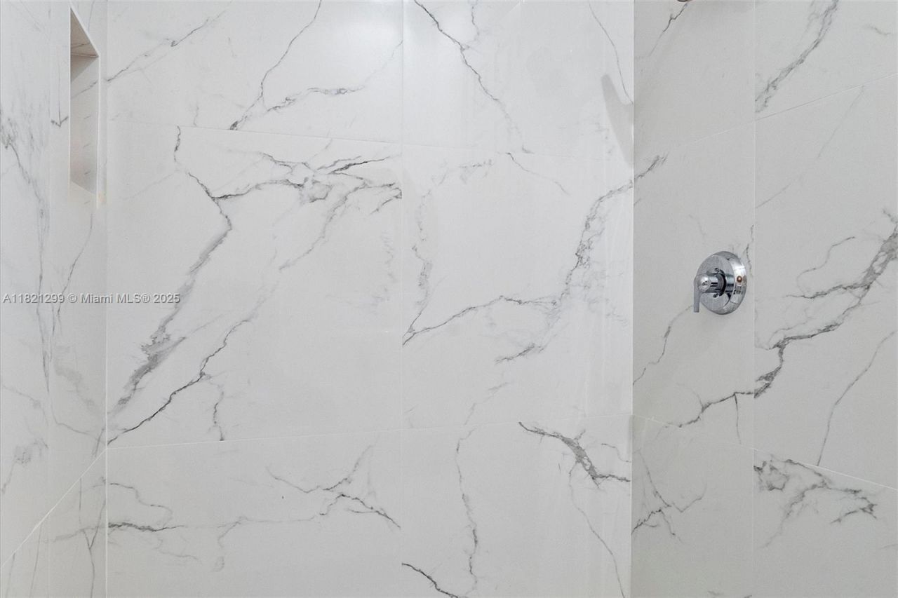 1382 Harbor Vw W, Hollywood, FL 33019 Photo