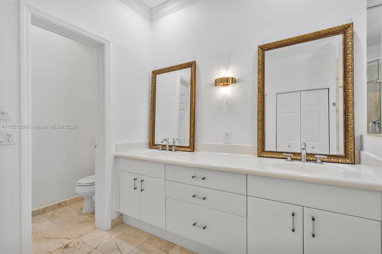 1382 Harbor Vw W, Hollywood, FL 33019 Photo