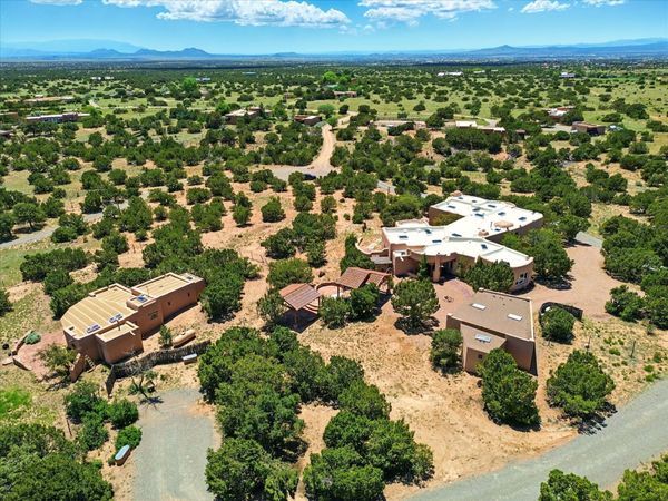 31 AB Hondo Trail, Santa Fe, NM 87508