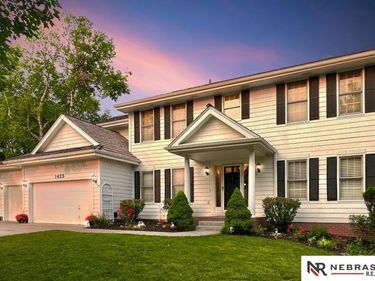 1425 S 158th Circle, Omaha, NE 68130