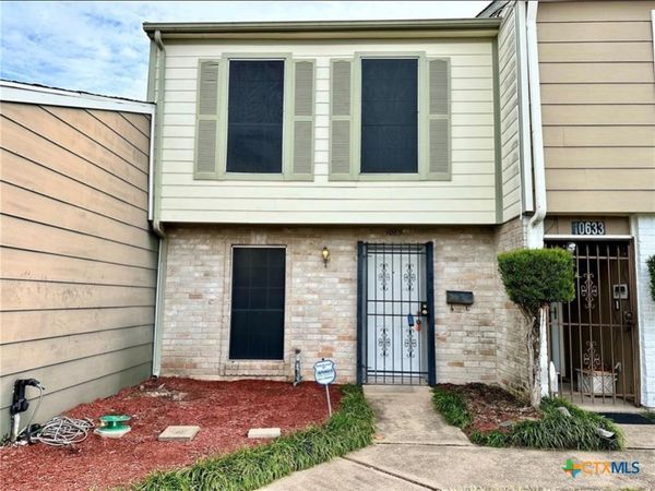 10631 Sandpiper Drive, Houston, TX 77096