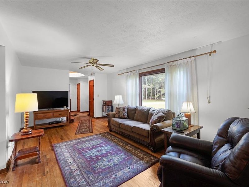 8735 Cedar Road, Chesterland, OH 44026 Photo 10