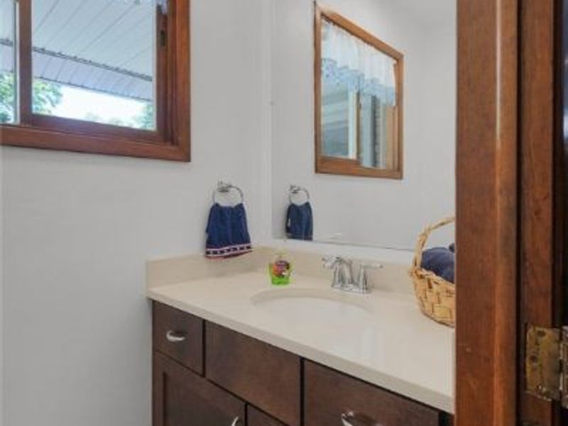 8735 Cedar Road, Chesterland, OH 44026 Photo 17