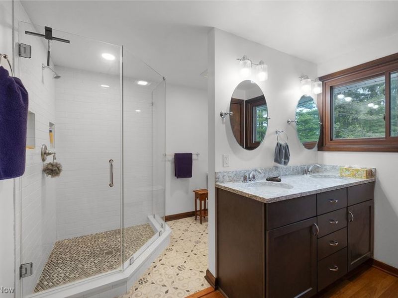 8735 Cedar Road, Chesterland, OH 44026 Photo 22