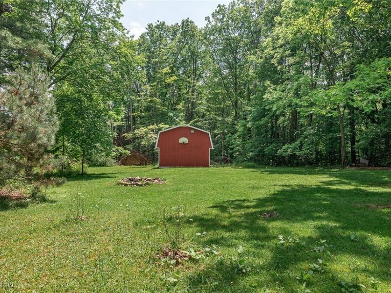 8735 Cedar Road, Chesterland, OH 44026 Photo 31