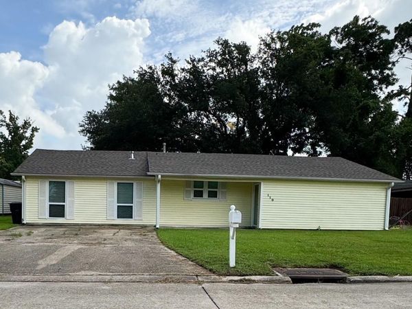 110 Clausen Road, Belle Chasse, LA 70037