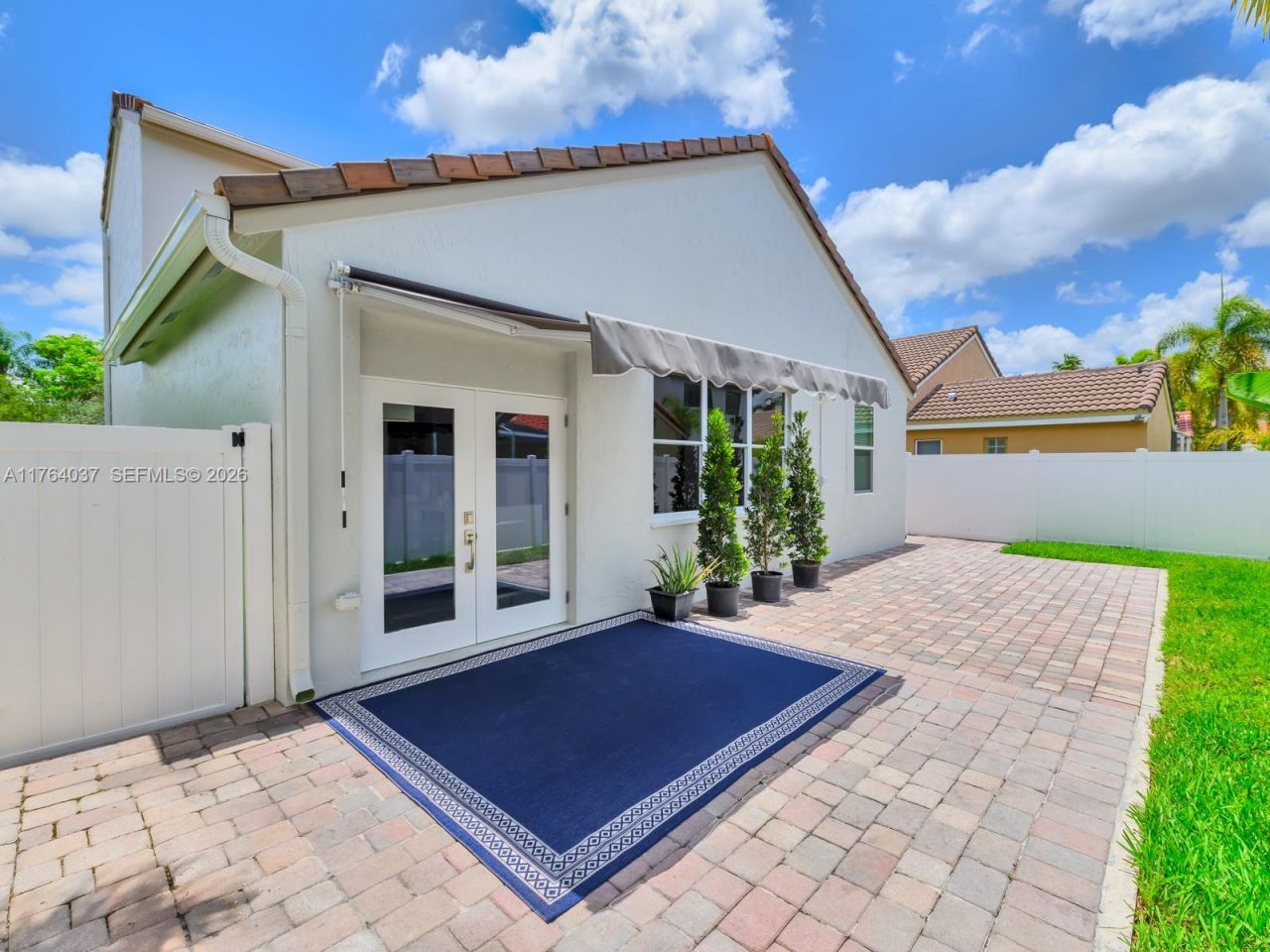 624 Stanton Dr, Weston, FL 33326 Photo