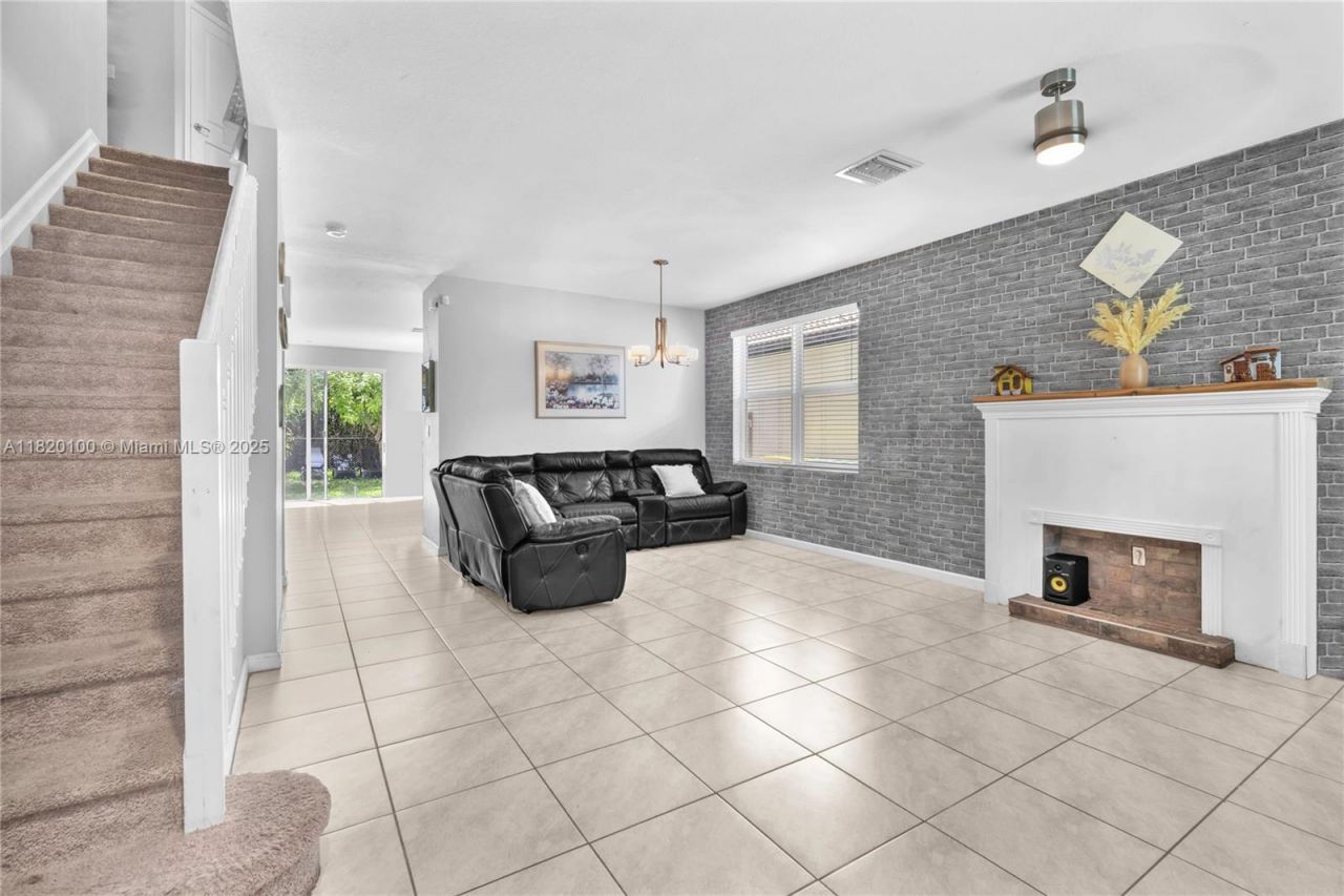 2190 SE 2nd St, Homestead, FL 33033 Photo