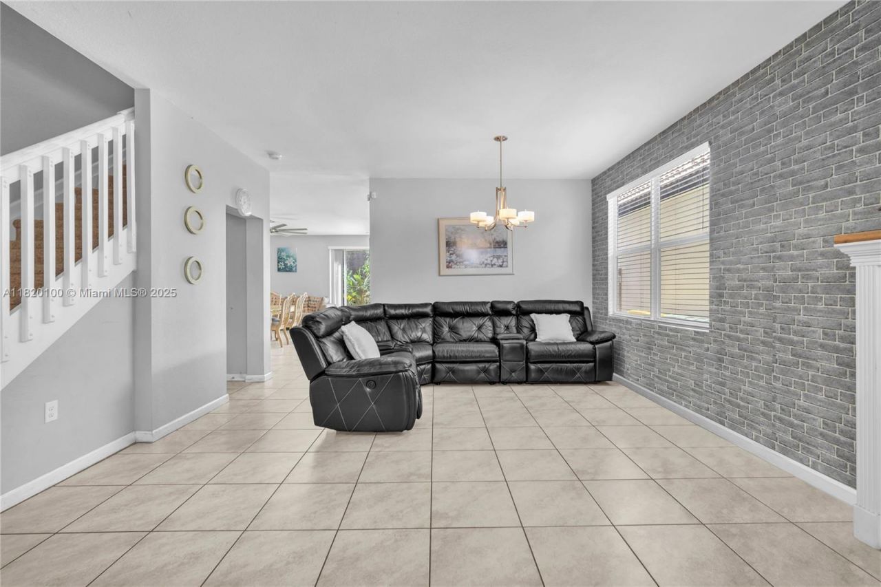 2190 SE 2nd St, Homestead, FL 33033 Photo