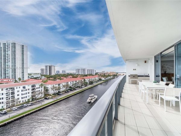 3300 NE 188th St, Unit 710, Aventura, FL 33180