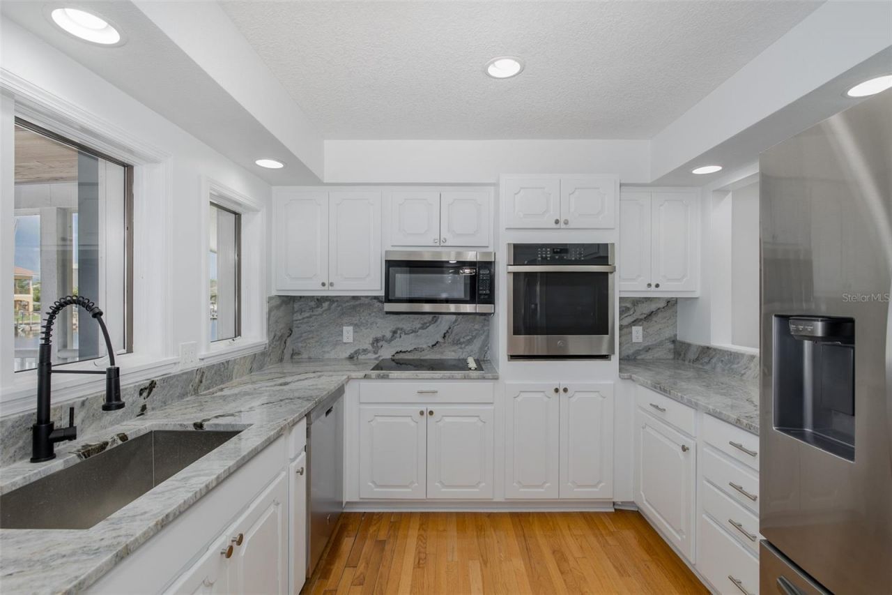 3150 Trident Terrace, New Port Richey, FL 34652 Photo